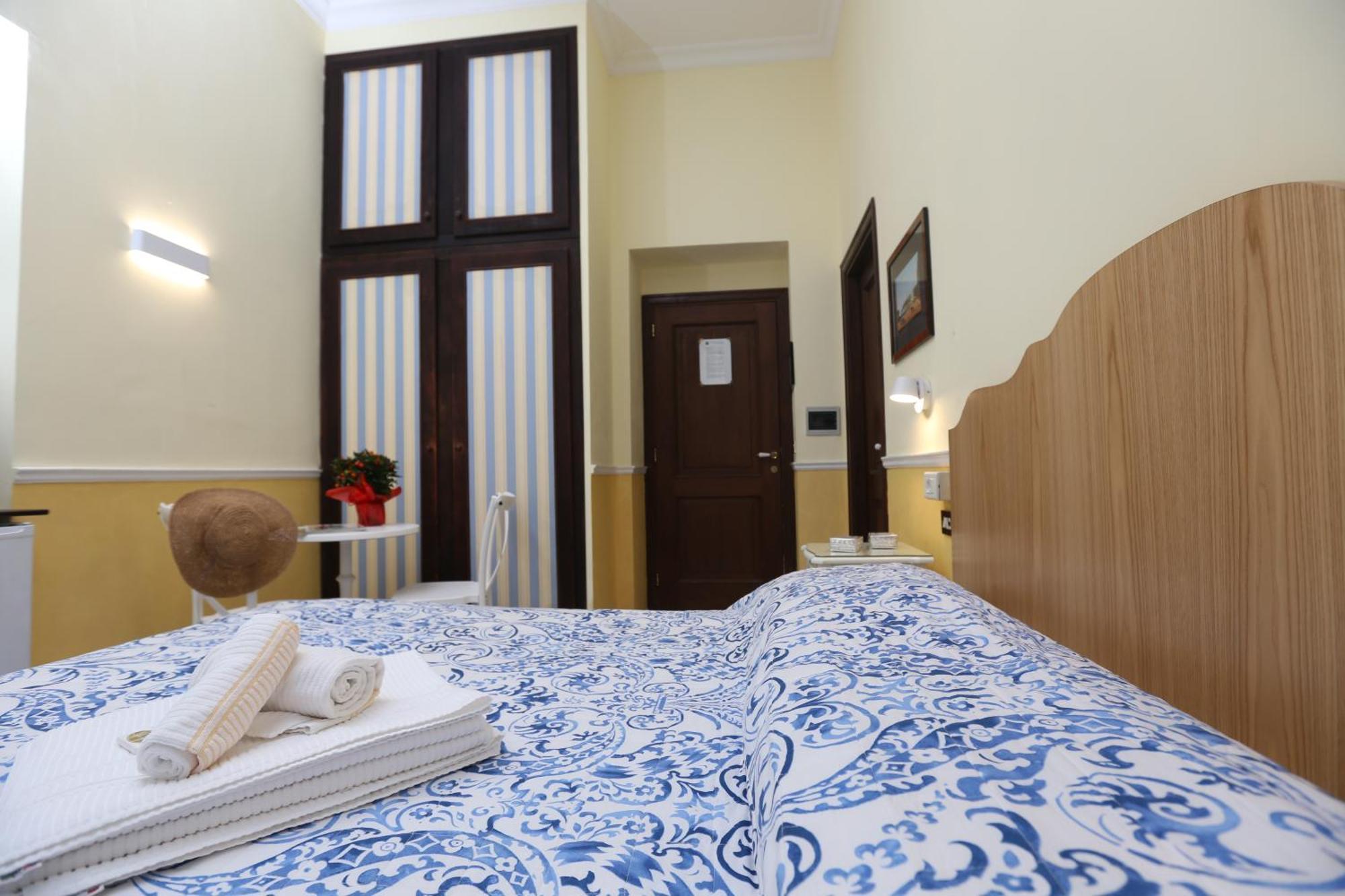 Santa Lucia 50 Hotel Nápoly Kültér fotó