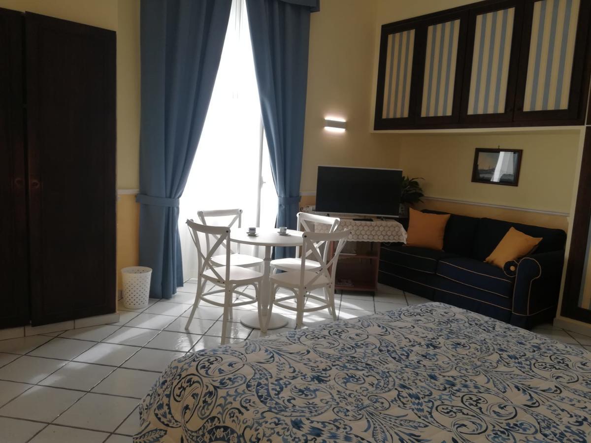 Santa Lucia 50 Hotel Nápoly Kültér fotó